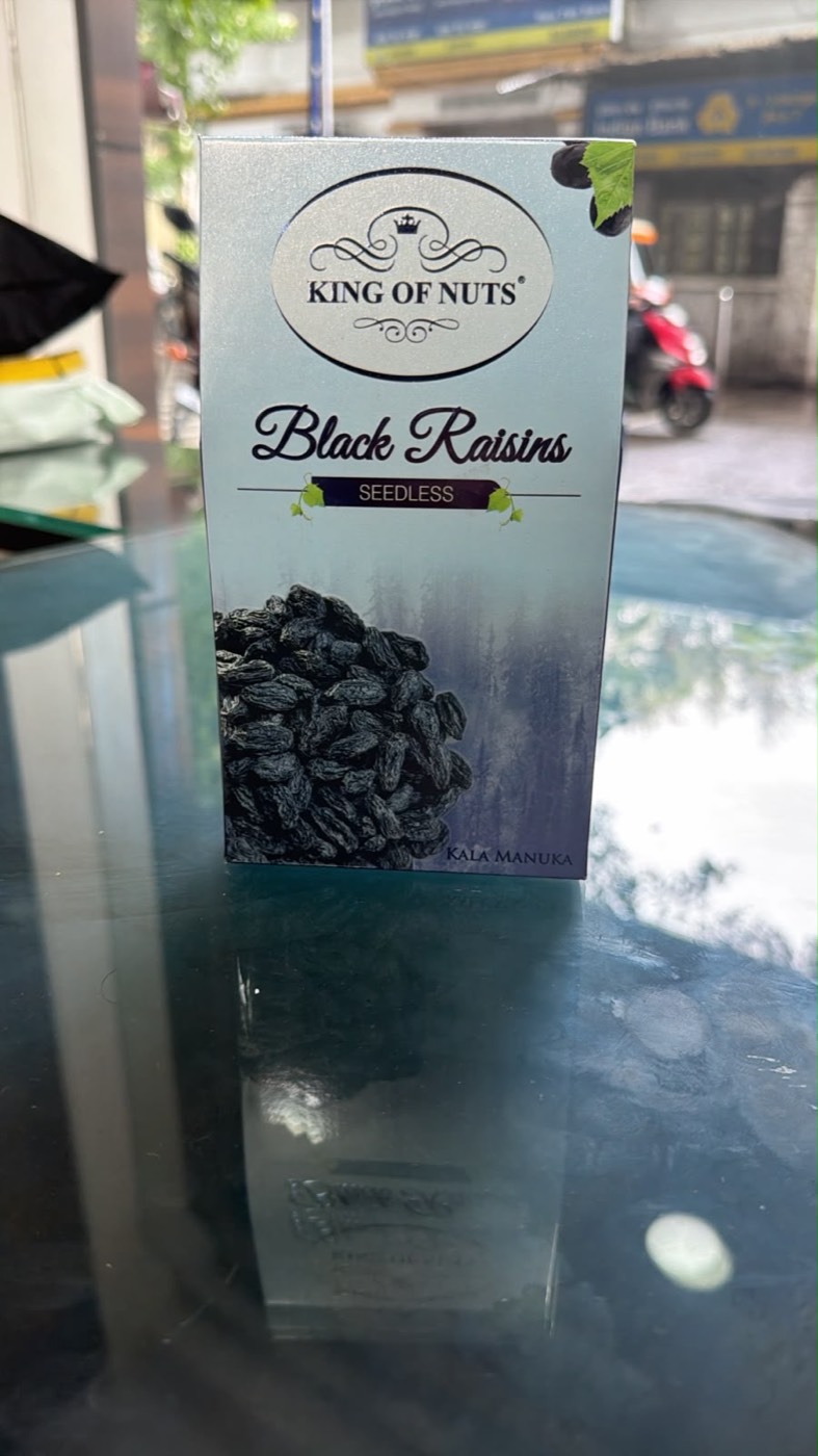 Metallised carton printed for seedless black raisins.