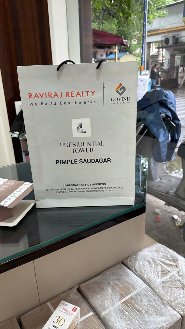 Printed paper carry bag for a real-estate developer.